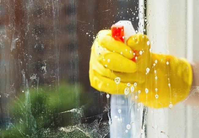 How to make your own window cleaner