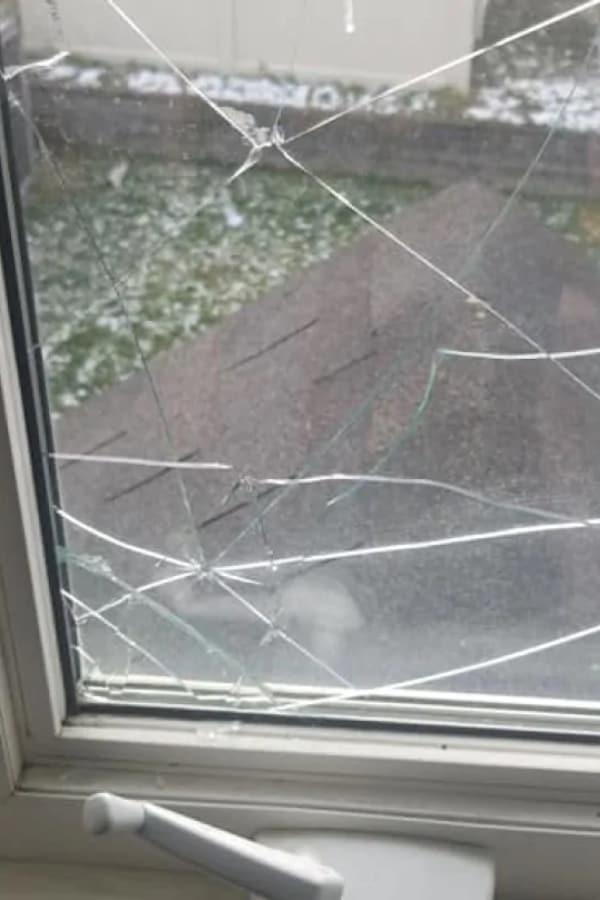 How To Fix Ed Glass Window Step, How To Fix Broken Glass In Basement Windows 10