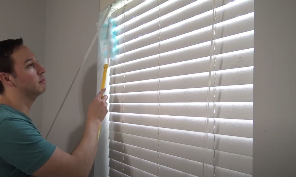 5 Best Ways To Clean Window Blinds, How Do You Clean Wooden Venetian Blinds Without Taking Them Down