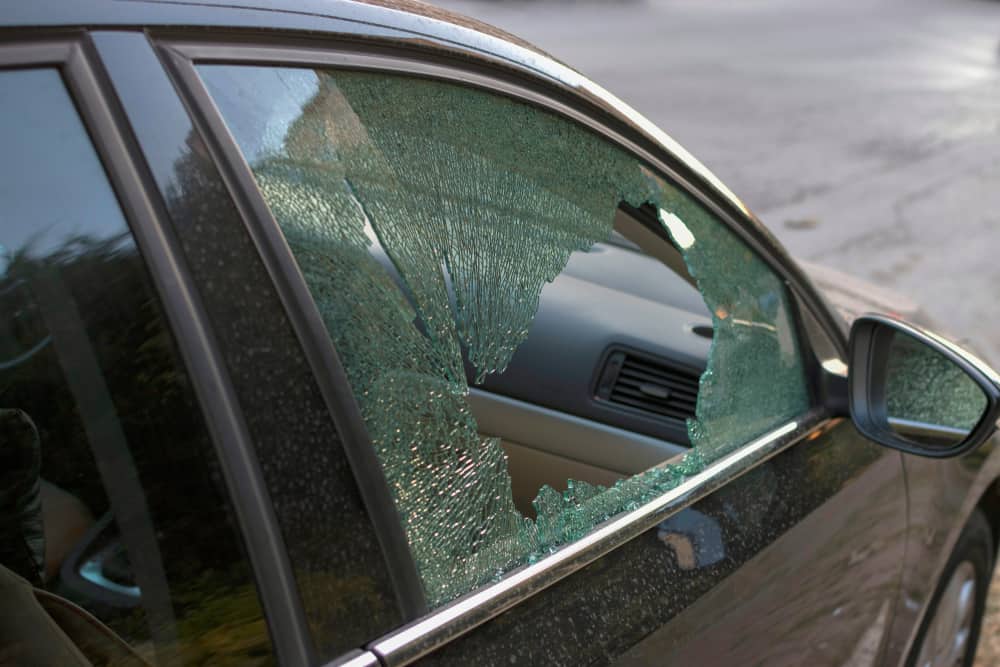 How To Cover A Broken Car Window? (5 Common Methods)
