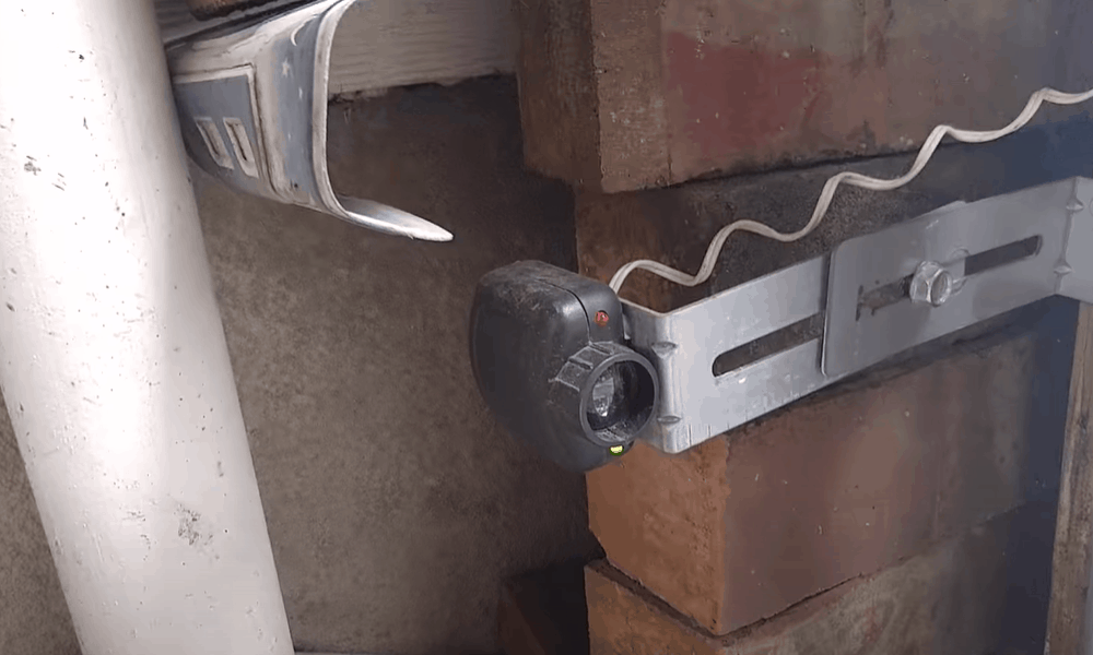 5 Main Reasons Why Garage Door Sensor, Garage Door Won T Close Light Flashes 3 Times