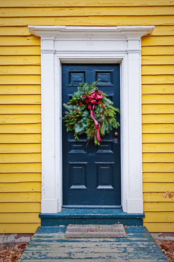DIY Floral Spring Wreath for Your Front Door