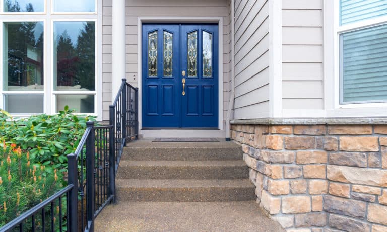 How to Stain a Fiberglass Door? (Step-By-Step Tutorial)