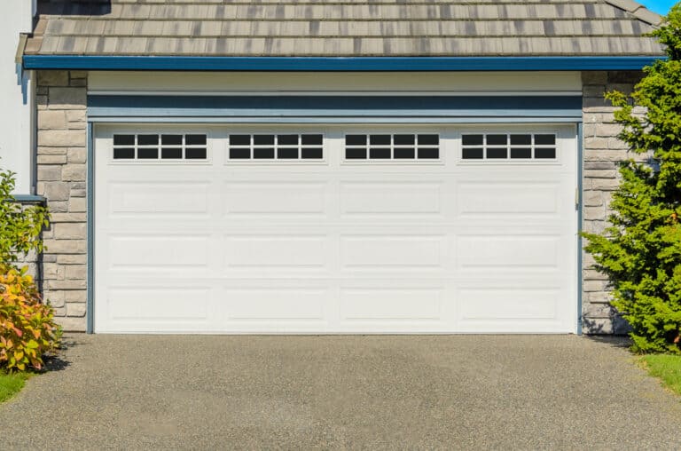 How Much Does It Cost To Paint A Garage Door? (Average Price)
